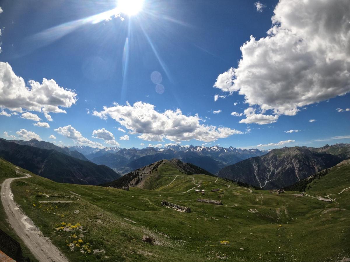 L'Etesy, Pied Des Pistes Et Spa Монженевр Екстер'єр фото